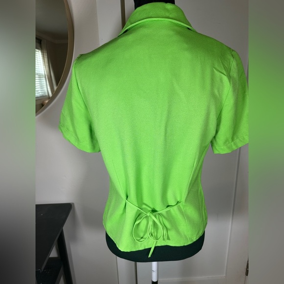 VINTAGE Sag harbor petites Lime Green Button-Up Women's Top - Picture 3 of 3